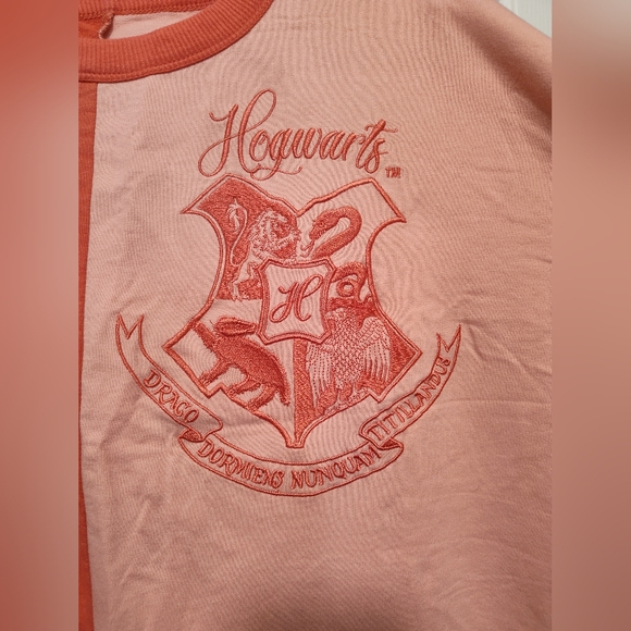 Hogwarts Pink and Peach PJ/Lounge Set NWOT - Picture 3 of 16